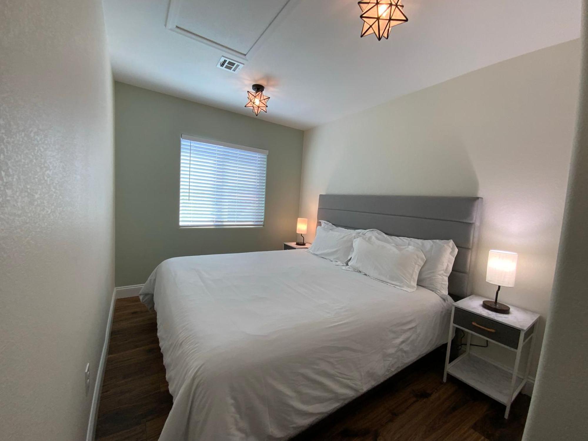 Buddha Gem, Central 6 Bed Room Luxury Home With Pool Hot Tub Game Room And Much More Las Vegas Exterior photo